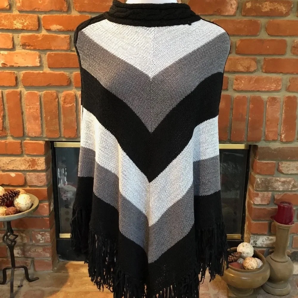 Vintage Nlavk Gray/s Fringe Knit Poncho Shawl Cape
